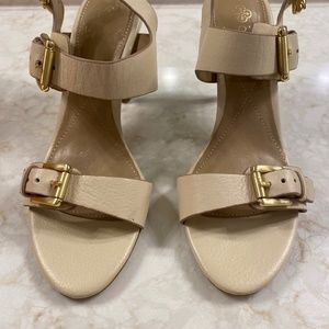 Isola Tathela Beige Leather Sandal Size 6.5